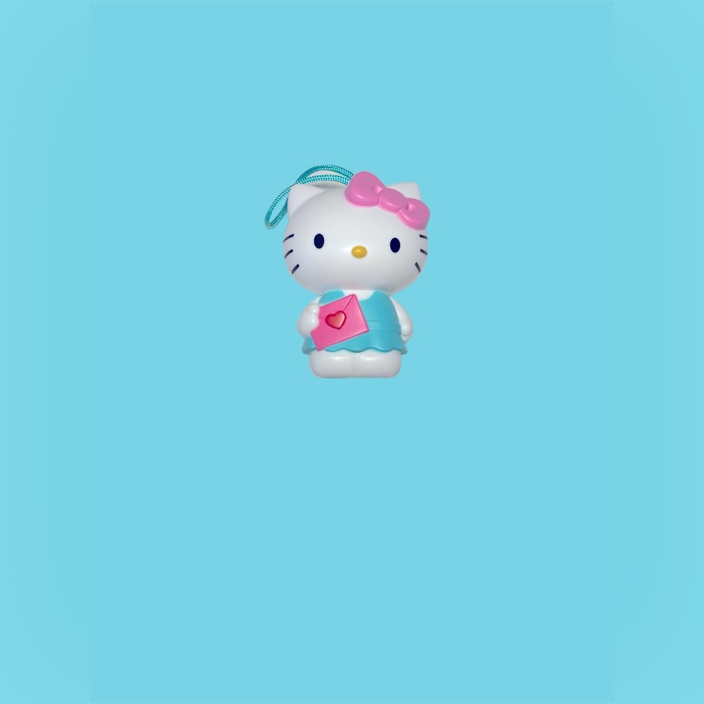 Hello Kitty figure
